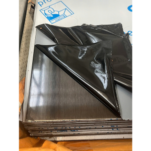 Tấm inox 304 Đen  xước HL