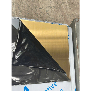 Tấm inox 304 vàng xước HL