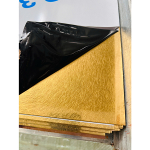 Tấm inox 304 vàng xước rối