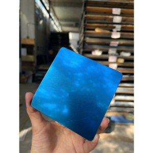 Tấm inox 304 xanh coban cát