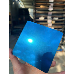 Tấm inox 304 xanh coban cát